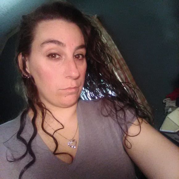 Meet your Posher, Felicia - Picture 1 of 1